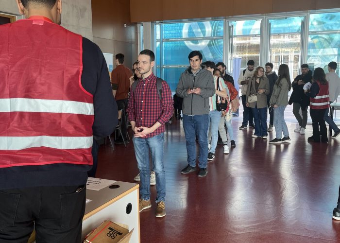 Alumnos en la recepción de las jornadas